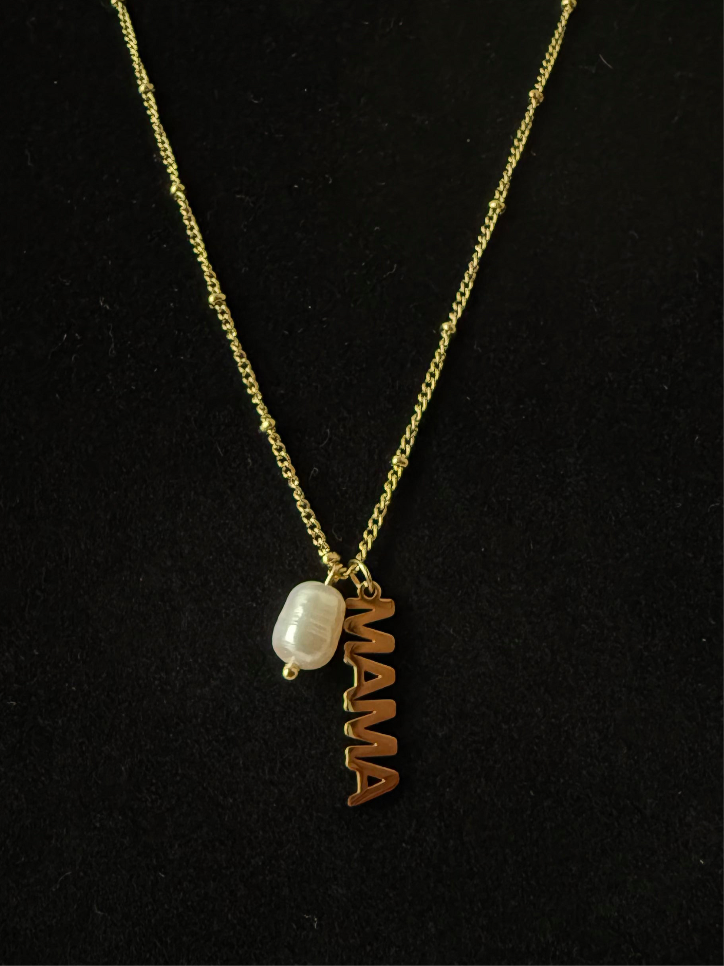 Mama Necklace