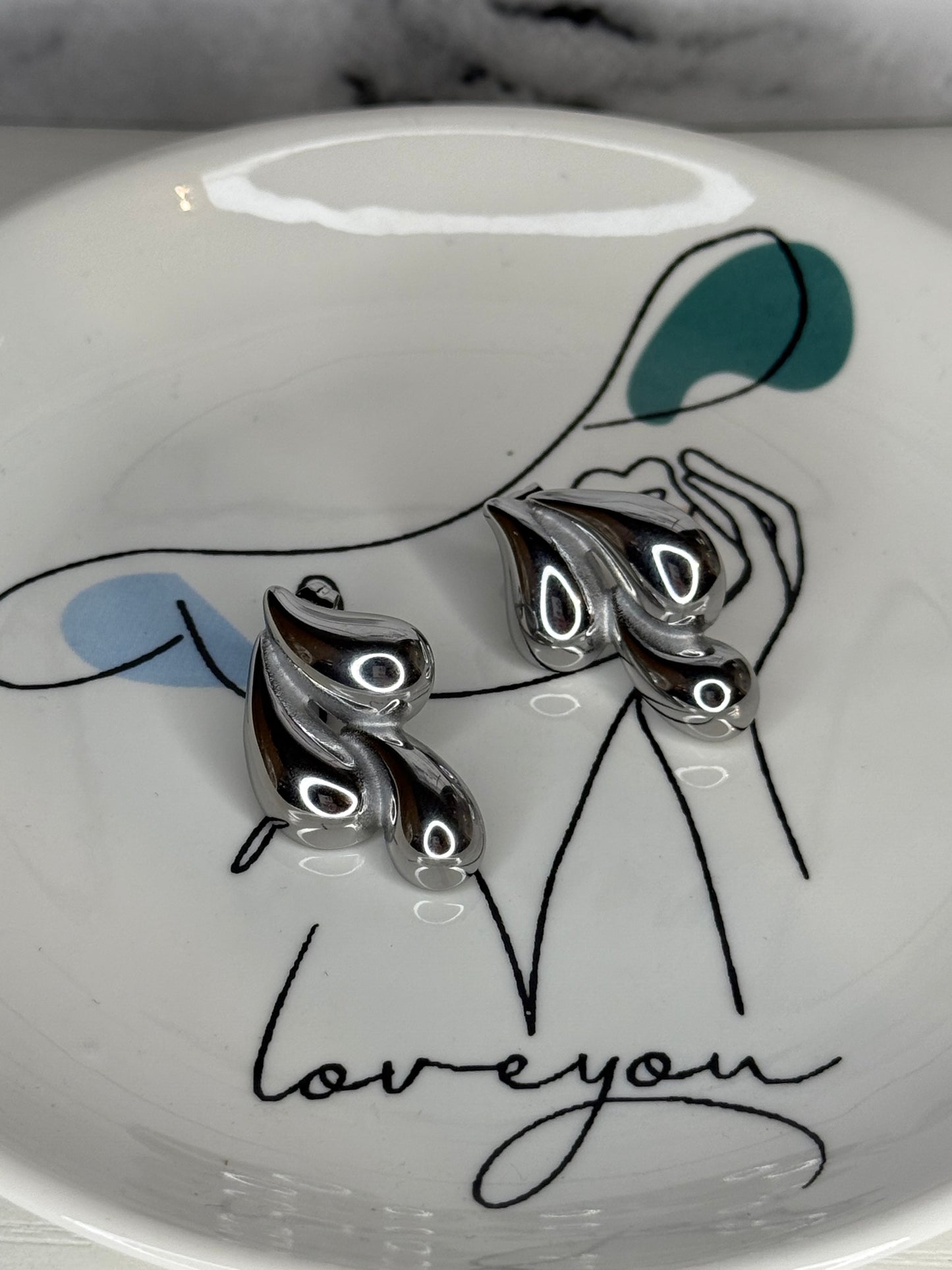 Silver Droplet Earrings